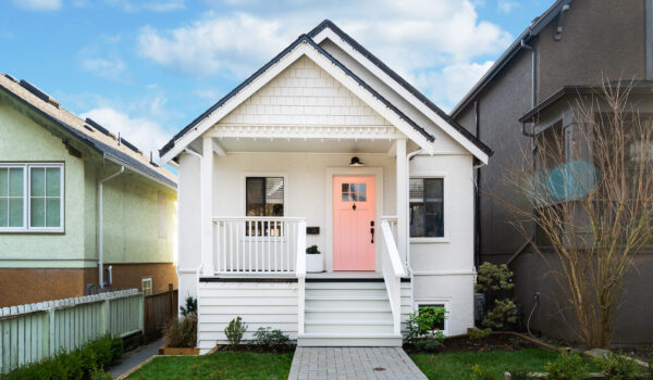 YouTube Thumbnail for 2186 E 4th Avenue, Vancouver