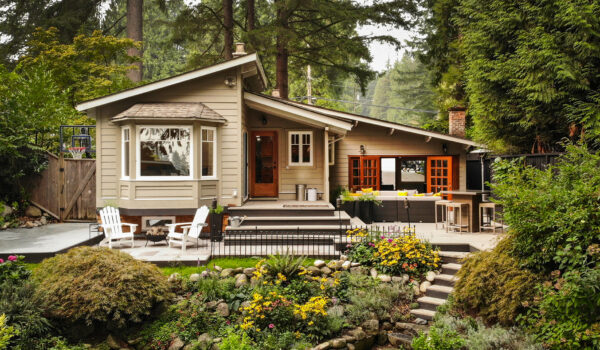 1657 Coleman Street, North Vancouver - Film